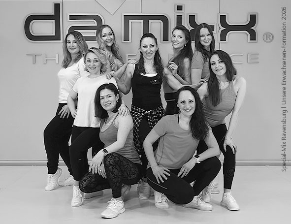 Unseren Erwachsenen-Formations-Tänzerinnen von 2026